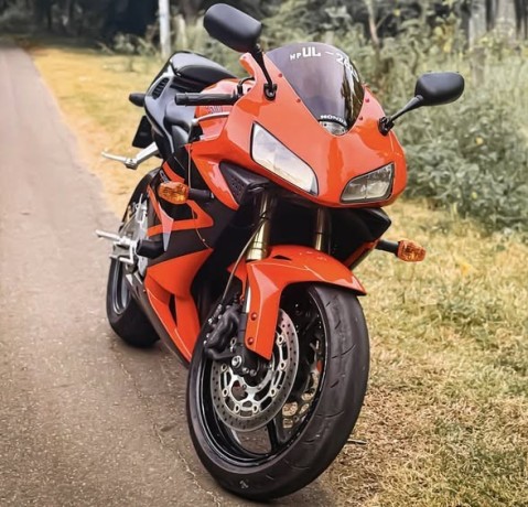 honda-cbr-600rr-registered-big-0