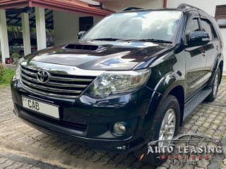 toyota-fortuner-2013