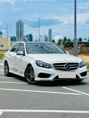 mercedes-benz-e300-night-edition-2015-big-0