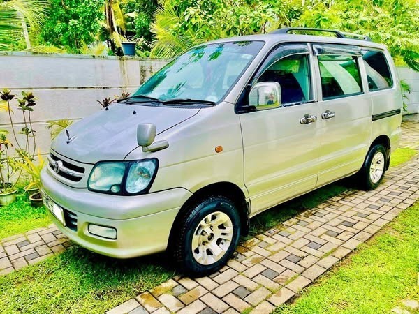 toyota-townace-big-1