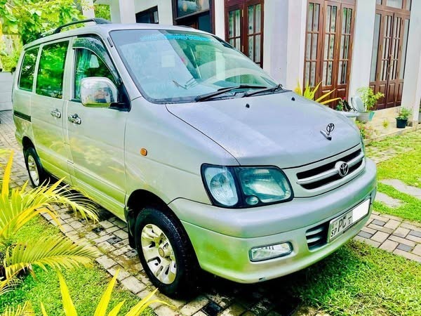 toyota-townace-big-0