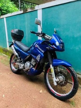 kawasaki-kle-big-2