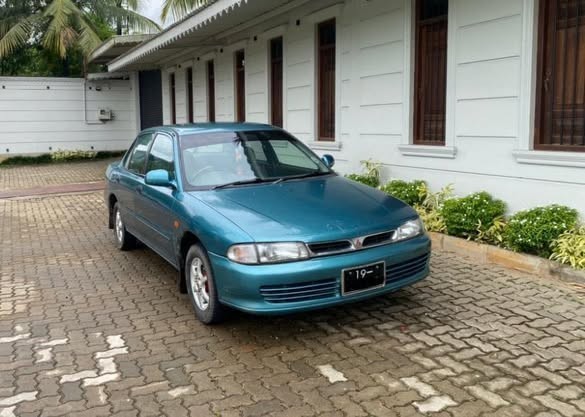 mitsubishi-lancer-cb1-big-0