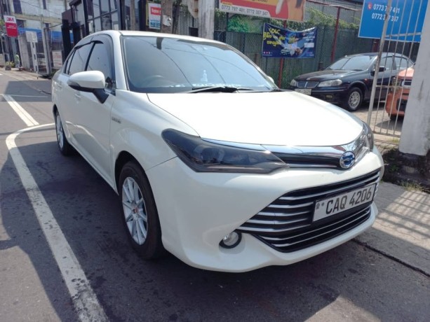 toyota-axio-2016-big-0