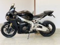 cbr-1000rr-2011-small-1