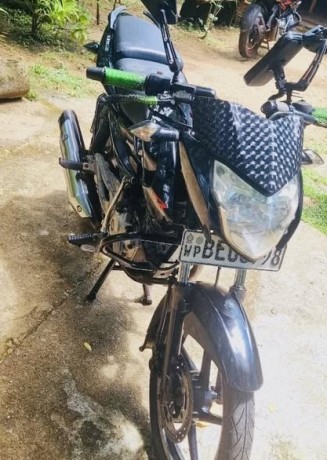 bajaj-pulsar-135ls-2017-big-0
