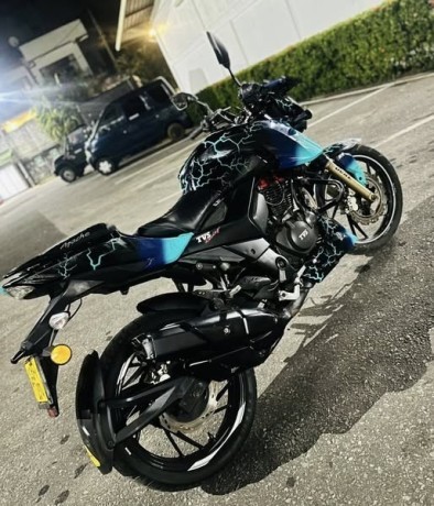 tvs-apache-rtr-200-4v-big-1