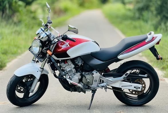 honda-hornet-250-big-2