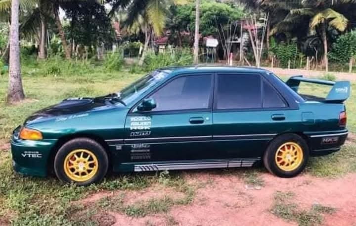 ford-laser-1990-big-1