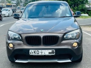 bmw-x1-2011