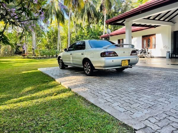 nissan-presea-motor-car-big-1
