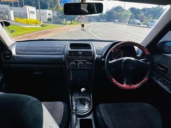 toyota-altezza-gxe10-big-4