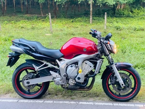 yamaha-fz-600-2007-big-3
