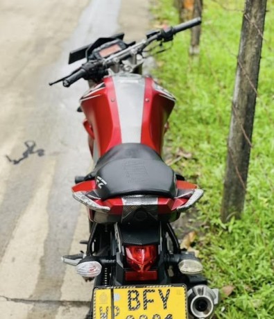 yamaha-fz-v2-s-2018-big-1
