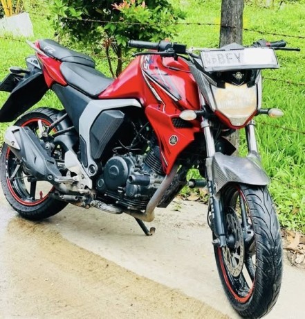 yamaha-fz-v2-s-2018-big-0