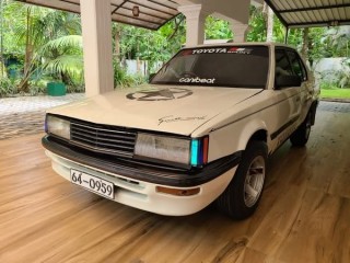 toyota-corona-at140-diesel-1984