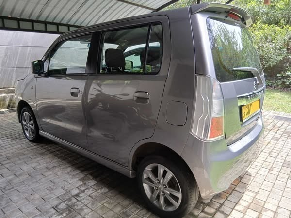 suzuki-wagon-r-stingray-vxi-indian-2017-big-2