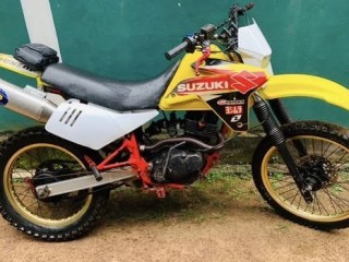 suzuki-dr-200-registered
