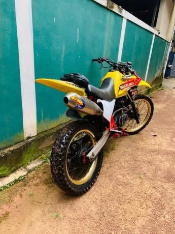 suzuki-dr-200-registered-big-2