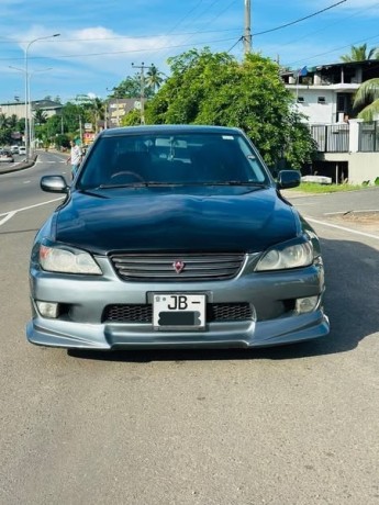 toyota-altezza-gxe10-big-0