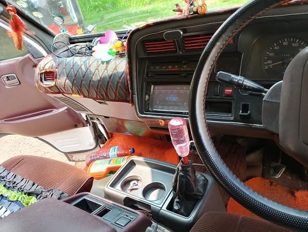 toyota-dolpin-lh113-big-2