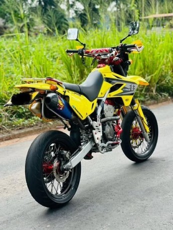 suzuki-sb-tracker-250-big-1