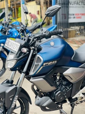 yamaha-fz-ver-30-big-2