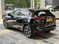 honda-vezel-rs-sensing-led-2018-small-3