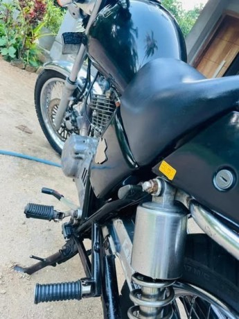 suzuki-volty-250-2012-big-4