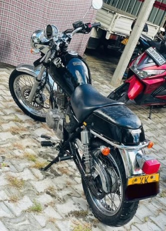 suzuki-volty-250-2012-big-3