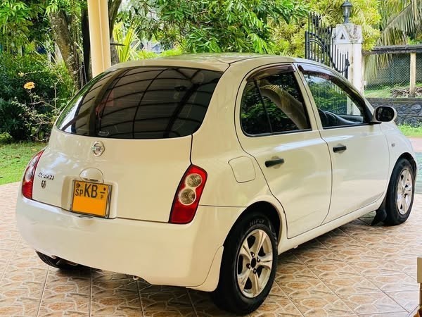 nissan-march-beetle-k12-big-1
