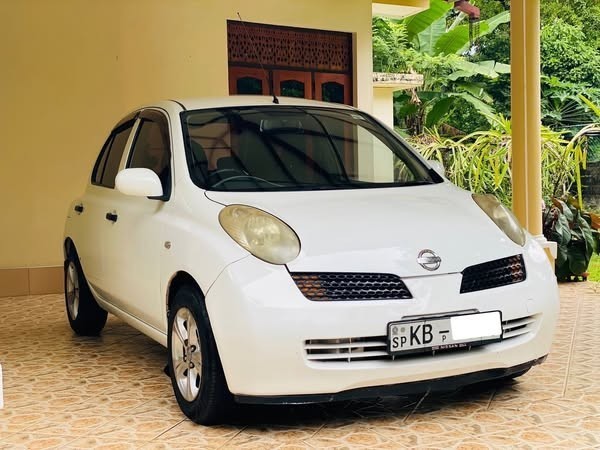 nissan-march-beetle-k12-big-3
