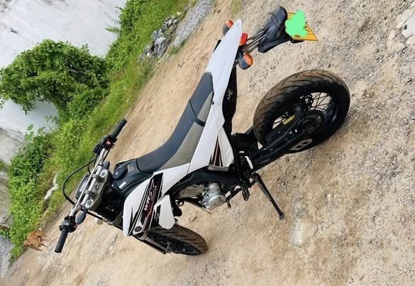 yamaha-wrx-250-2012-big-4
