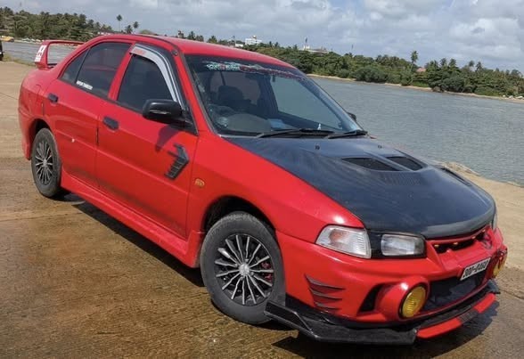 mitsubishi-lancer-ck1-big-2