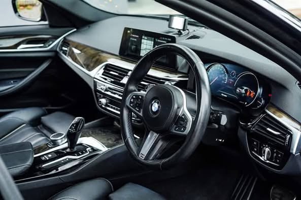 2017-bmw-530i-m-sport-package-big-3