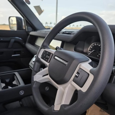 land-rover-defender-110-p300-big-4