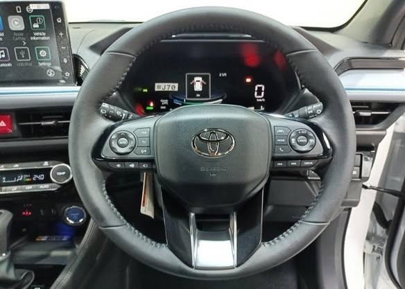 toyota-yaris-cross-premium-luxury-2025-brand-new-thailand-model-big-2
