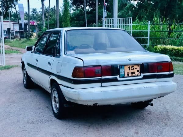 toyota-corona-premio-big-1