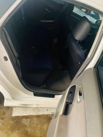 for-sale-toyoto-prius-s-led-big-3