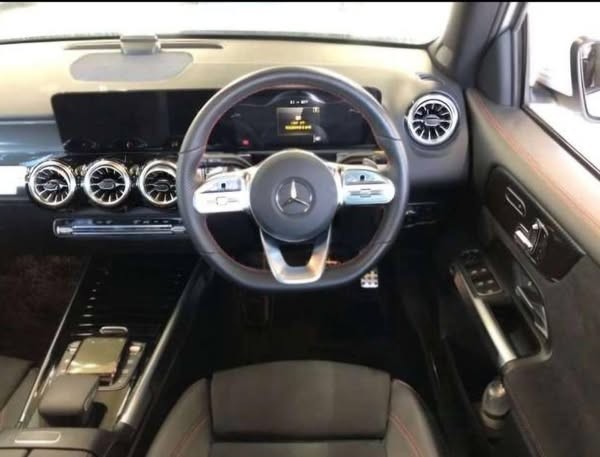 mercedes-benz-glb-180-premium-plus-big-2