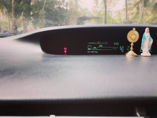 toyota-prius-big-6
