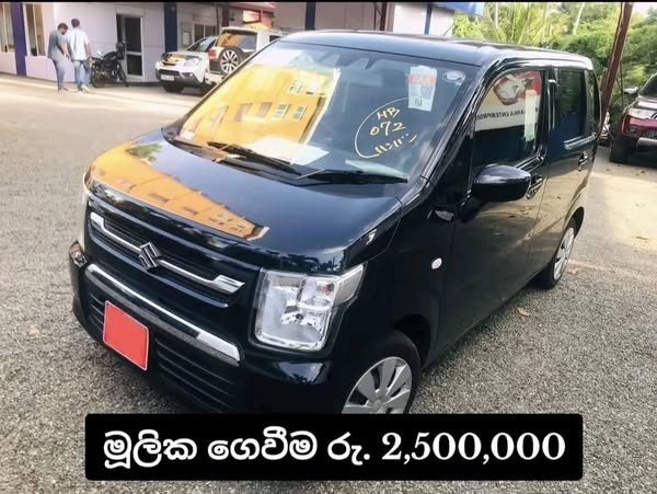 wagon-r-fx-model-2023-big-0