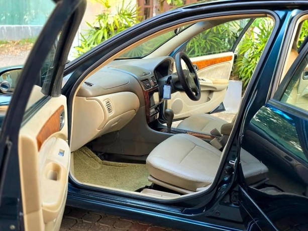 nissan-sunny-fg10-big-6