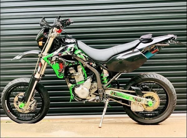 kawasaki-d-tracker-d1-unregistered-big-1