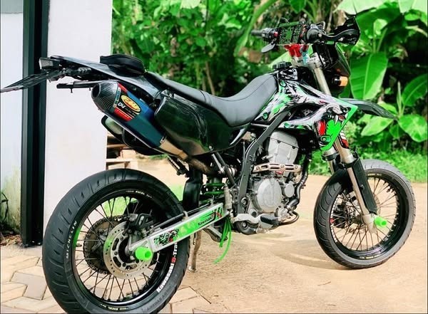 kawasaki-d-tracker-d1-unregistered-big-0