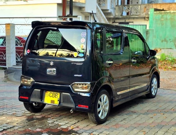 suzuki-wagonr-stingray-big-3