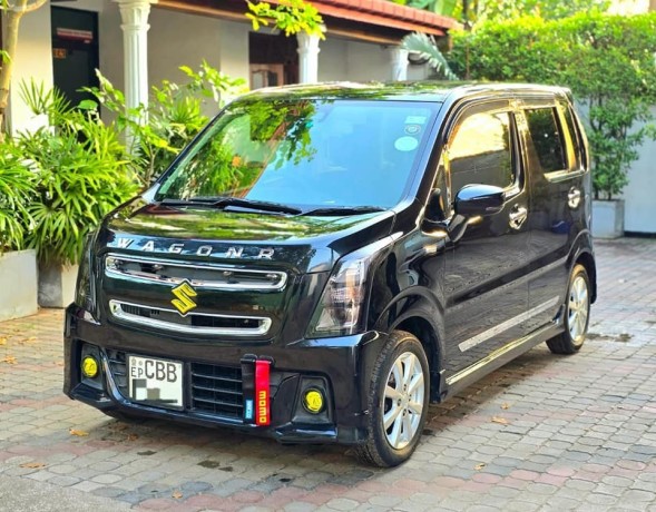 suzuki-wagonr-stingray-big-1