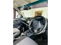 toyota-hilux-2016-small-2