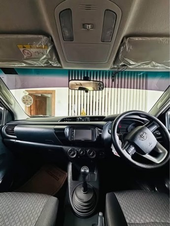 toyota-hilux-2016-big-1