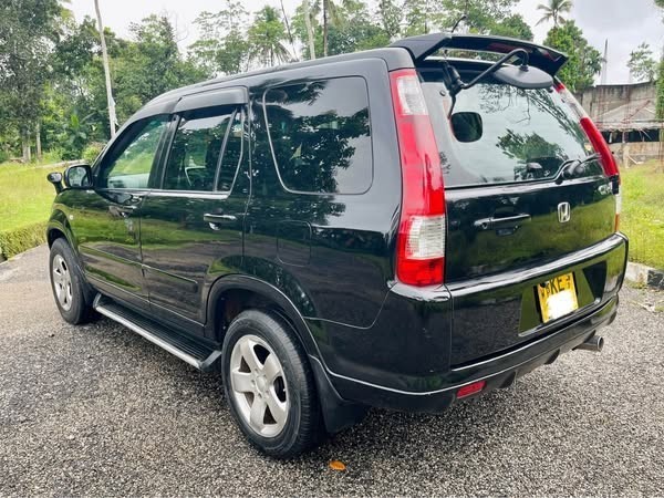 honda-cr-v-rd5-model-fully-loaded-2004-big-2